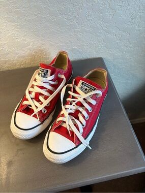 Converse Low Top All Star Sneakers in Red and White